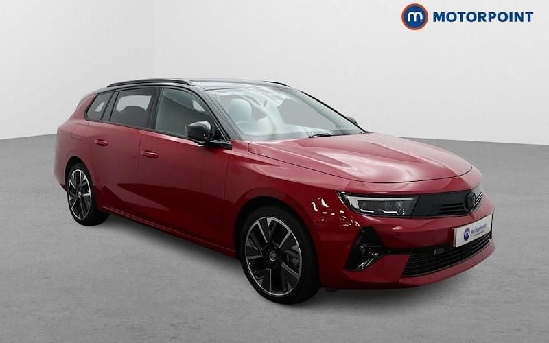 Used 2025 Vauxhall Astra Ultimate Estate | £19,999 (Good price) - Image 1/4