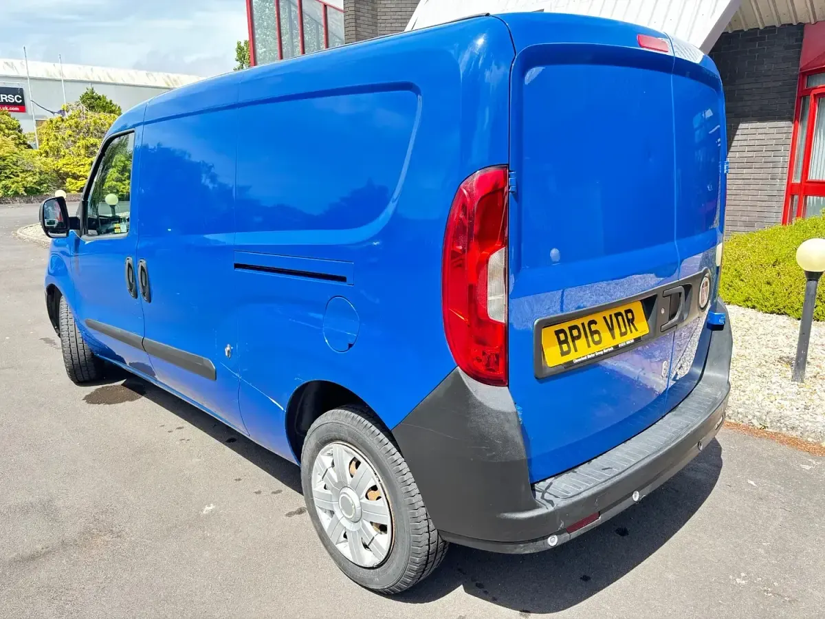Used Fiat Doblò 2016 Blue MPV