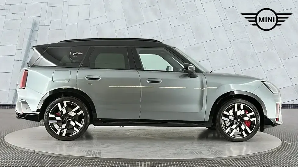 Used Mini John Cooper Works Countryman 296 HP (217 kW) 2024 Green SUV