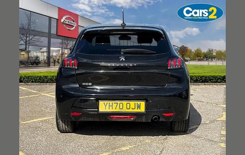 Used Peugeot 208 Allure Premium 101 HP (74 kW) 2020 Black Hatchback