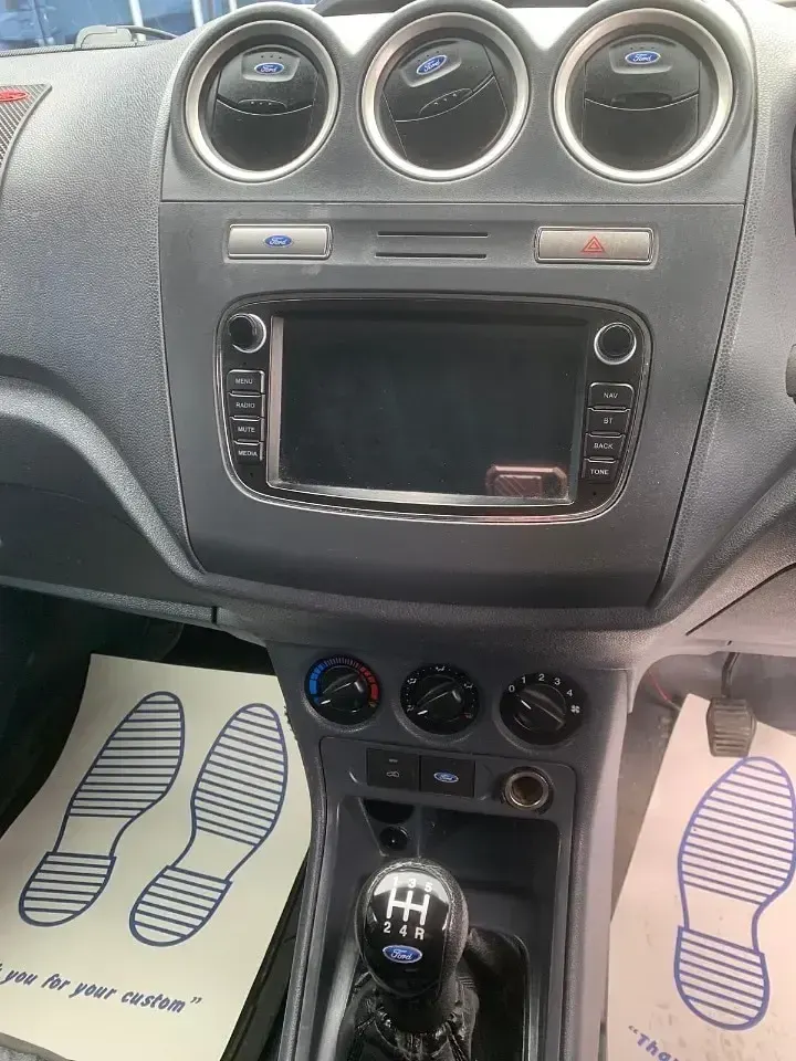 Used Ford Transit Connect 75 HP (55 kW) 2012 White MPV