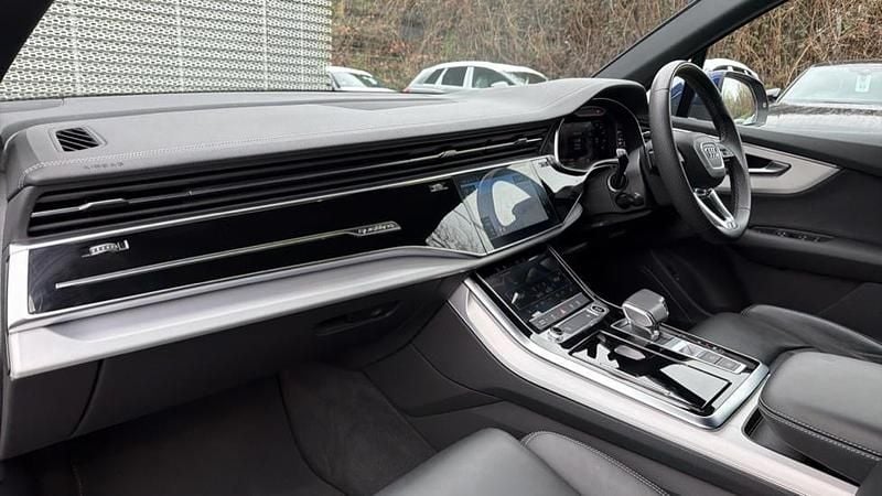 Used Audi Q7 S-Line 286 HP (210 kW) 2023 Blue SUV