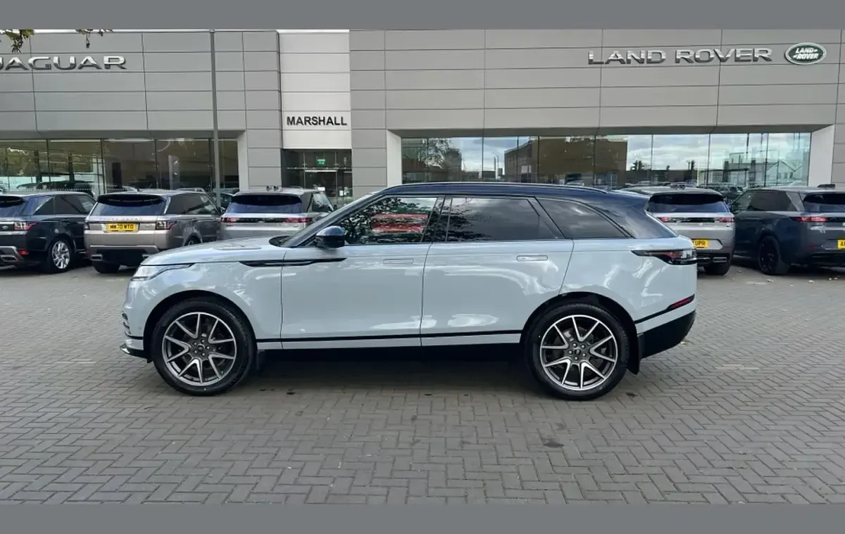 Used Land Rover Range Rover Velar Autobiography 204 HP (150 kW) 2025 Arroios grey SUV