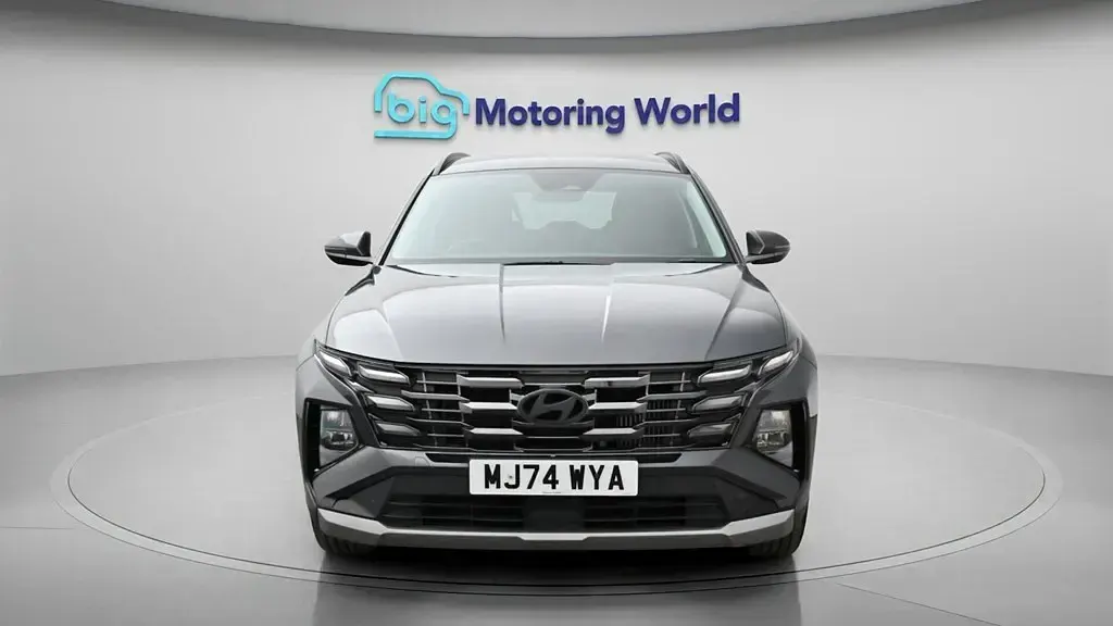Begagnad Hyundai Tucson Advanced 160 HK (117 kW) 2024 Grå SUV
