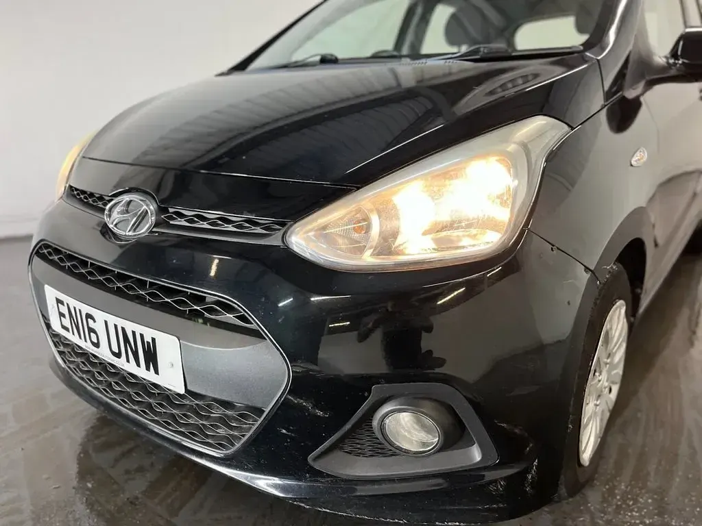 Used Hyundai i10 SE 87 HP (63 kW) 2016 Black Hatchback