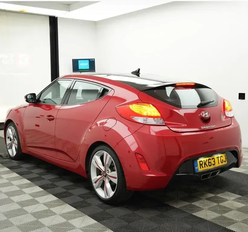 Used Hyundai Veloster Sport 2013 Red Hatchback