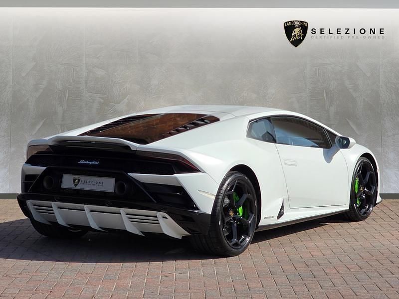 Used Lamborghini Huracán 640 HP (470 kW) 2019 White Coupe