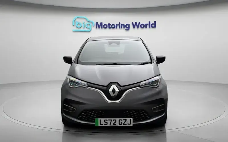 Used Renault Zoe Iconic 100 kW (136 HP) 2024 Hatchback