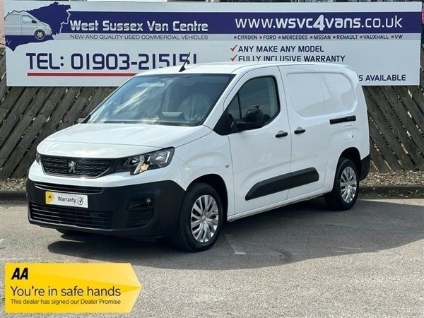 White Used 2021 Peugeot Partner Premium MPV | £11,634 (Expensive) - Image 1/1