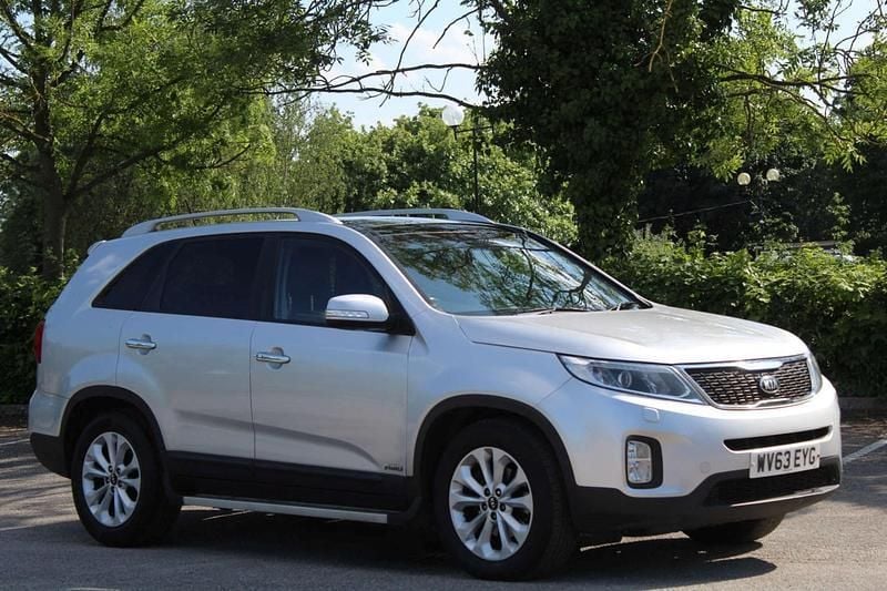 Silver Used 2013 Kia Sorento 3 SUV | £6,490 (Fair price) - Image 1/4