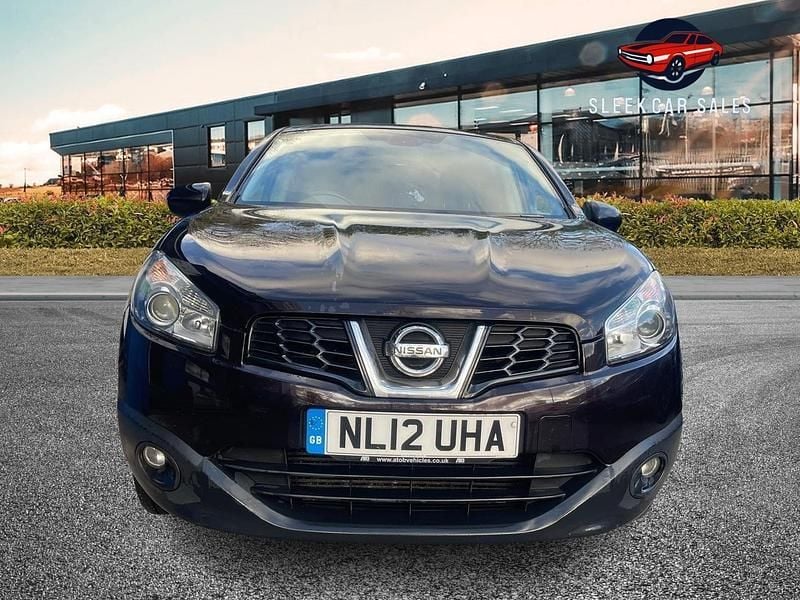 Black Used 2012 Nissan Qashqai +2 Acenta SUV | £1,999 (A bit pricey) - Image 1/4