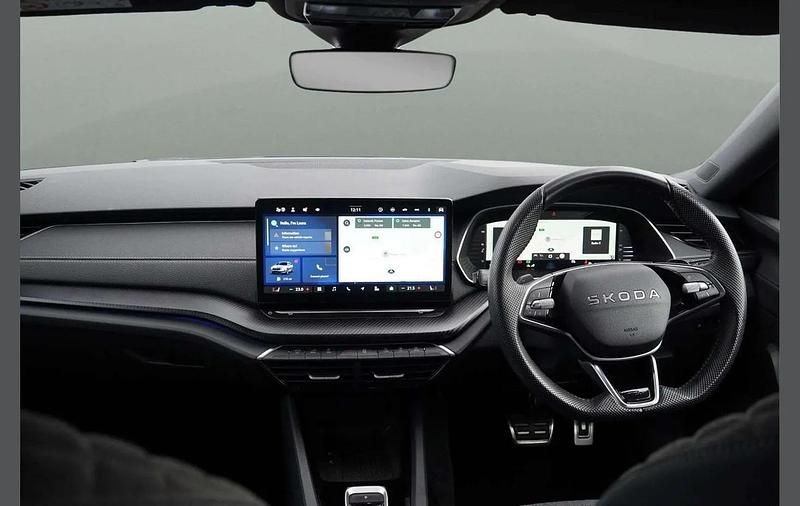 Used Skoda Octavia SportLine 147 HP (108 kW) 2025 Grey Estate