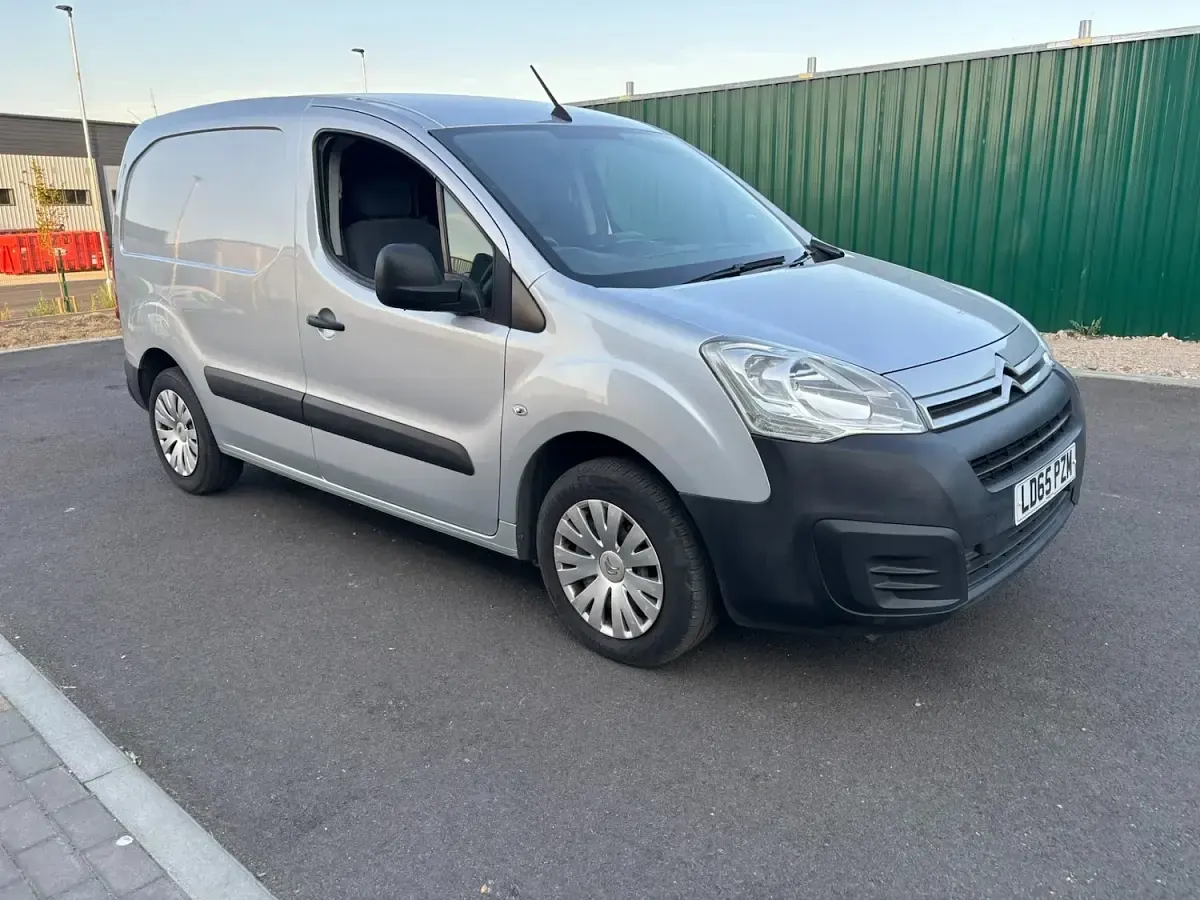 Used Citroën Berlingo 75 HP (55 kW) 2015 Silver MPV