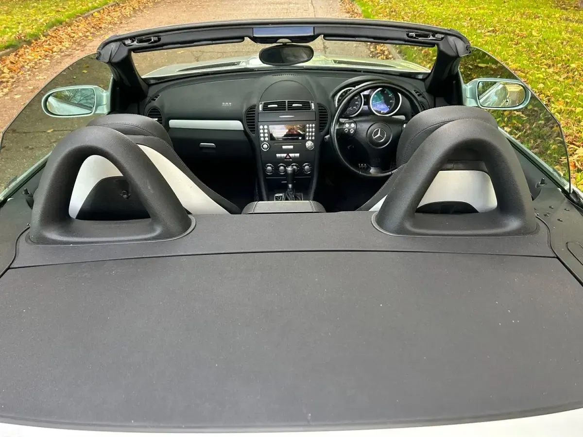 Used Mercedes SLK350 272 HP (200 kW) 2005 Silver Cabriolet