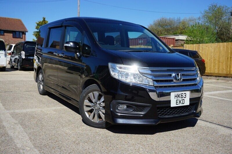 Black Used 2013 Honda Stepwgn MPV | £9,495 (Fair price) - Image 1/4