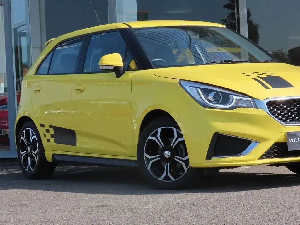 Used MG MG3 Exclusive 106 HP (77 kW) 2020 Yellow Hatchback