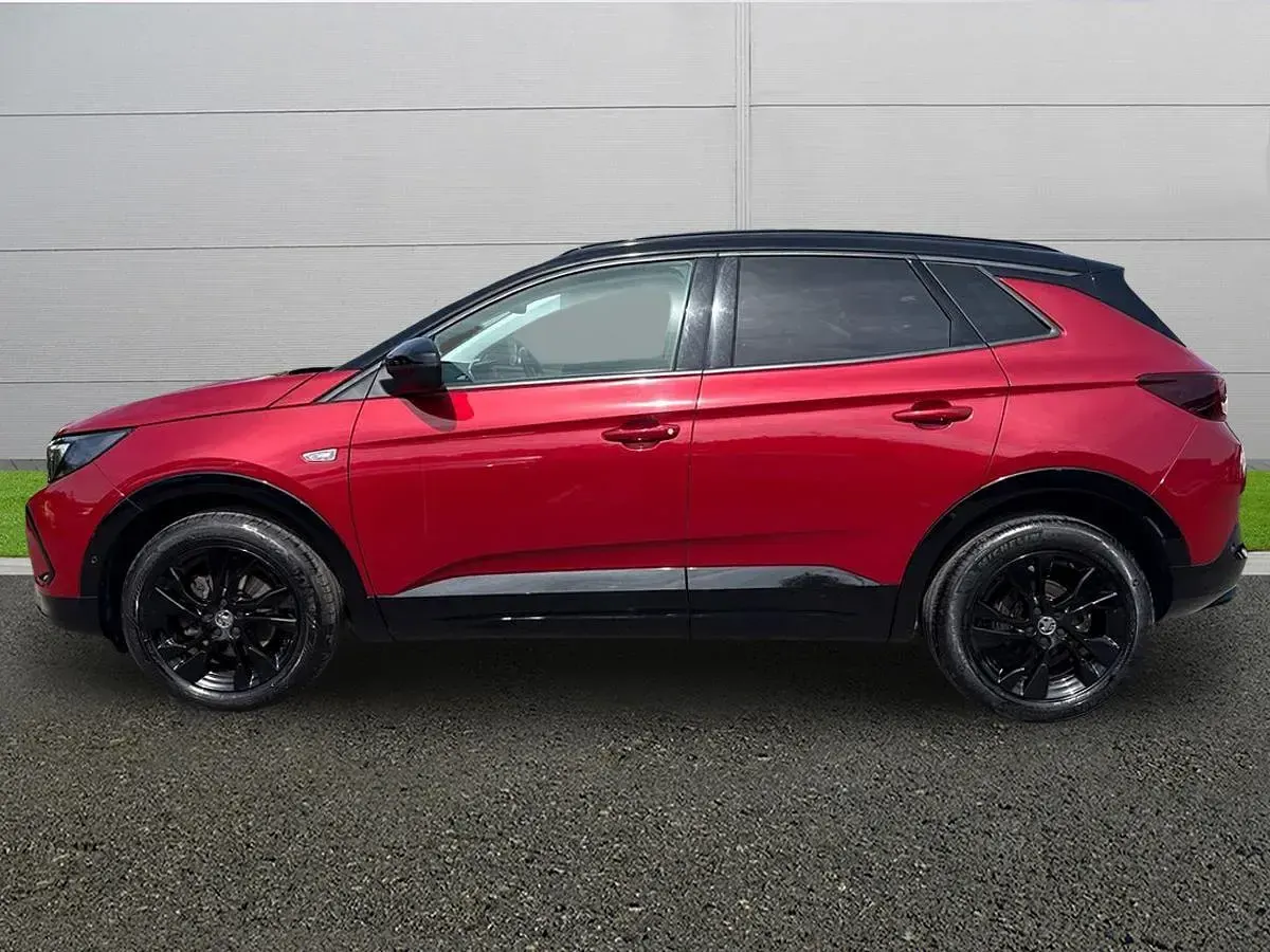 Used Vauxhall Grandland X 131 HP (96 kW) 2023 Red SUV