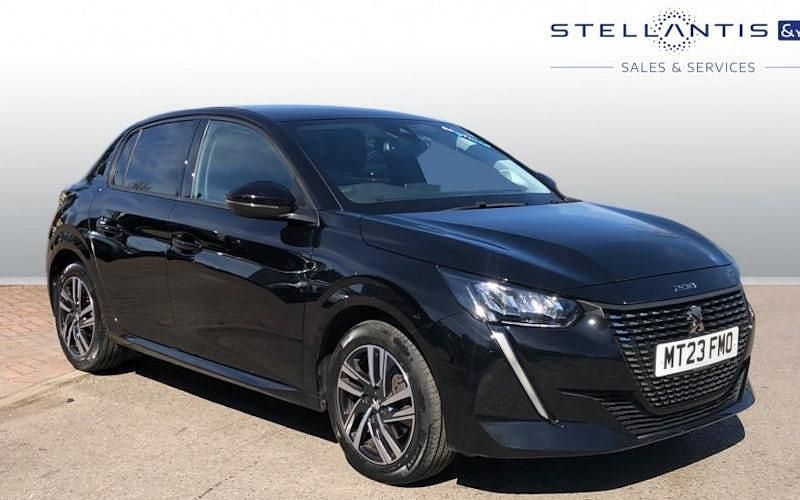 Used Peugeot 208 Allure+ 102 HP (75 kW) 2023 Black Hatchback