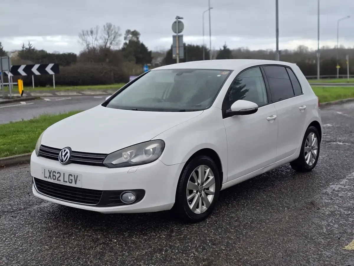 Used VW Golf VII Comfortline 123 HP (90 kW) 2013 White Hatchback