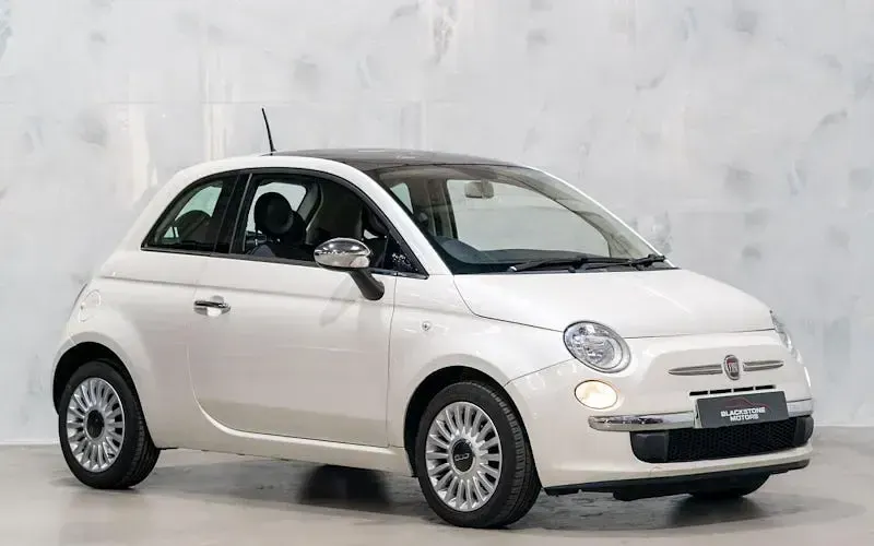 Used Fiat 500 Lounge 69 HP (50 kW) 2014 Hatchback