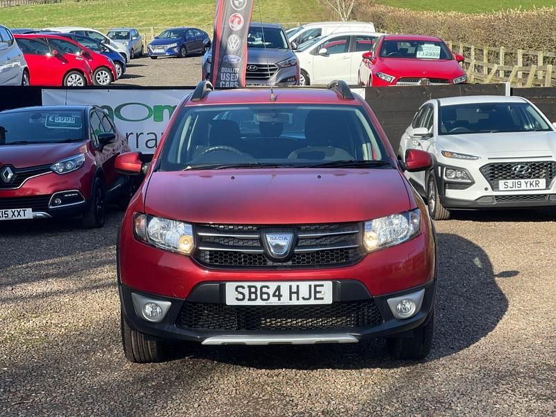 Used Dacia Sandero Lauréate 2014 Red Hatchback