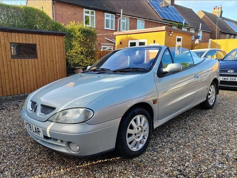 Used Renault Mégane Cabriolet Privilege 2001 Silver Cabriolet