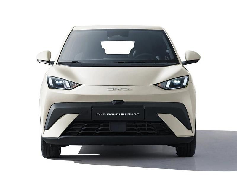 Apricity white New 2025 BYD Dolphin Active Hatchback | £17,990 (Fair price) - Image 1/4