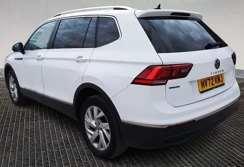 Używany VW Tiguan Allspace Life 150 KM (110 kW) 2023 Biały SUV