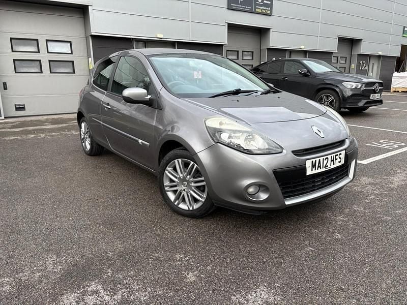 Used Renault Clio IV Dynamique 75 HP (55 kW) 2012 Grey Hatchback