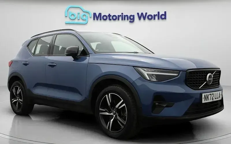 Usado Volvo XC40 Plus 163 HP (119 kW) 2025 SUV
