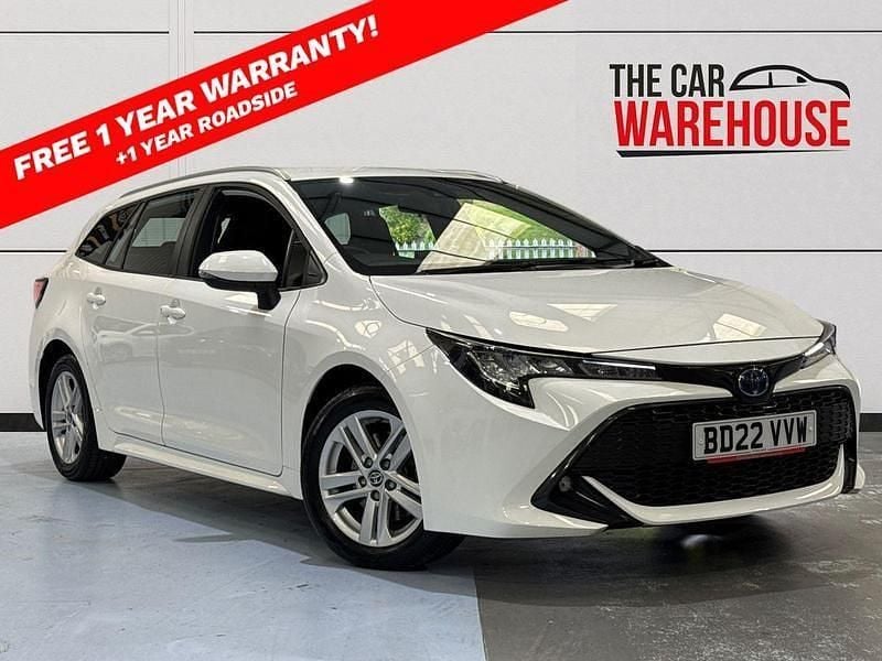White Used 2022 Toyota Corolla Estate | £17,999 (Good price) - Image 1/4