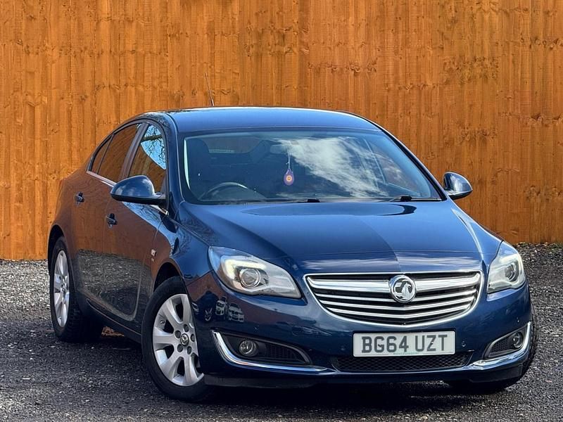 Used Vauxhall Insignia SRi 140 HP (102 kW) 2014 Blue Hatchback