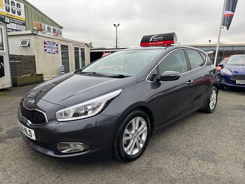 Used Kia Ceed 2014 Silver Hatchback