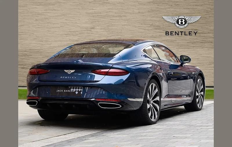 Used Bentley Flying Spur 635 HP (467 kW) 2020 Black Sedan