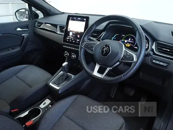 Second-hand Renault Captur Rive Gauche 145 CP (106 kW) 2022 Gri SUV