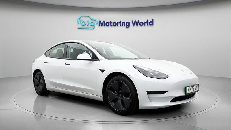 Used Tesla Model 3 RWD 222 kW (302 HP) 2022 White Sedan