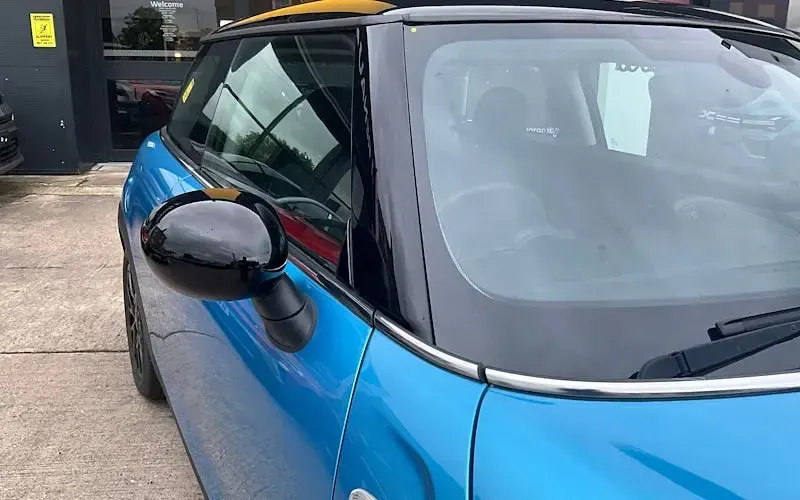 Used Mini Cooper Classic 136 HP (100 kW) 2019 Blue Hatchback