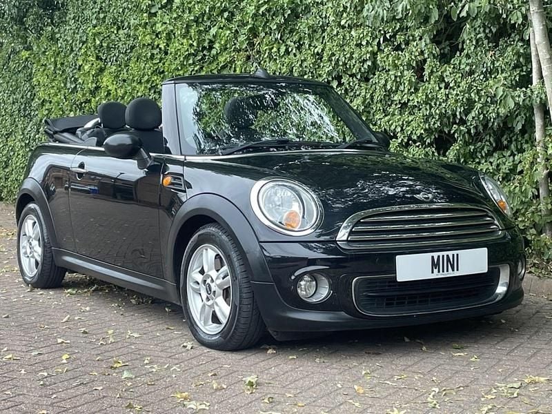 Black Used 2013 Mini ONE Hatchback | £6,999 (Expensive) - Image 1/4