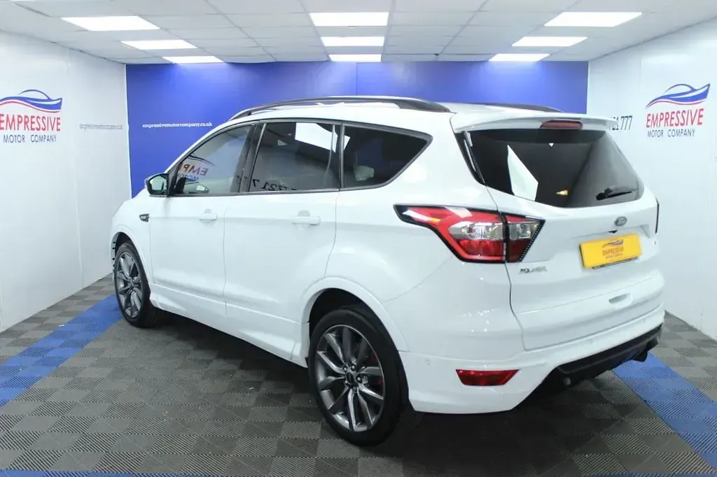 Used Ford Kuga ST-Line 180 HP (132 kW) 2019 White SUV