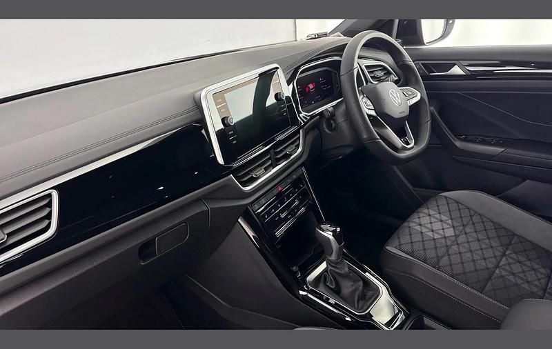 Used VW T-Roc R-line 150 HP (110 kW) 2025 Black SUV