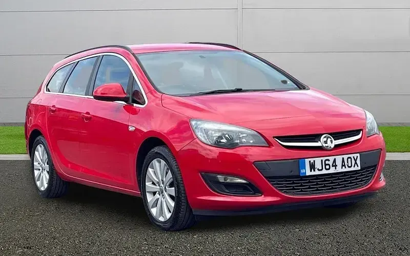 Used Vauxhall Astra 136 HP (100 kW) 2015 Estate