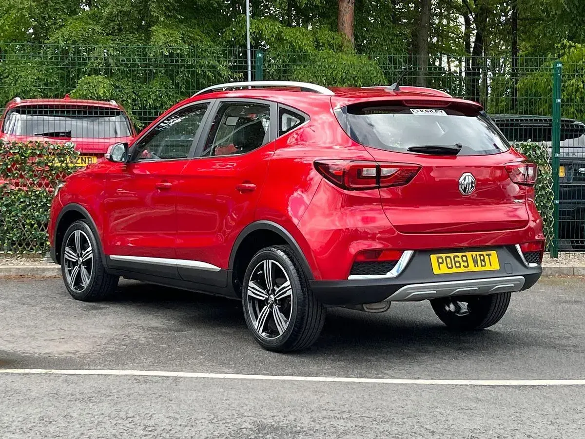 Used MG ZS Exclusive 111 HP (81 kW) 2019 Red SUV