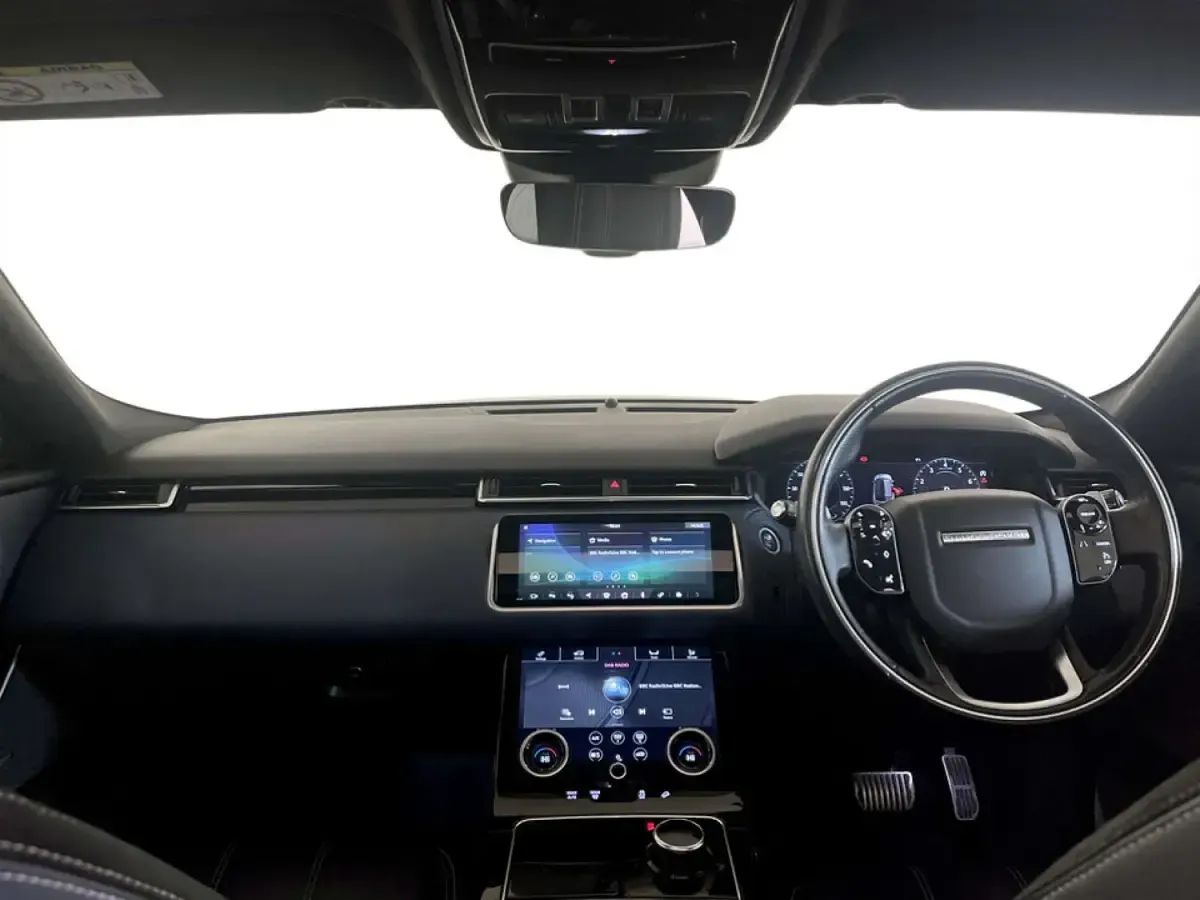 Używany Land Rover Range Rover Velar SE Dynamic 2020 Szary SUV