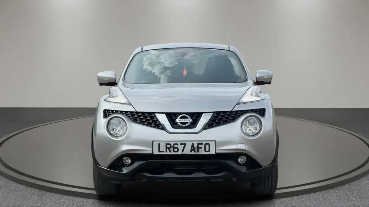 Używany Nissan Juke Tekna 2017 Srebrny SUV