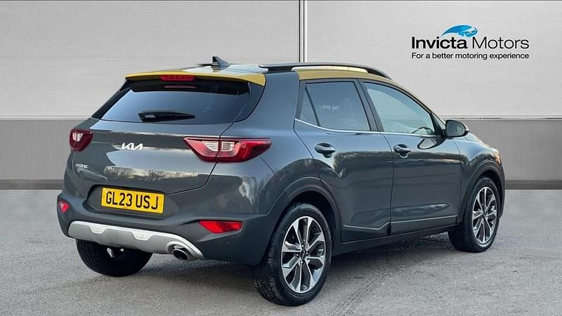 Used Kia Stonic 99 HP (72 kW) 2023 Grey SUV