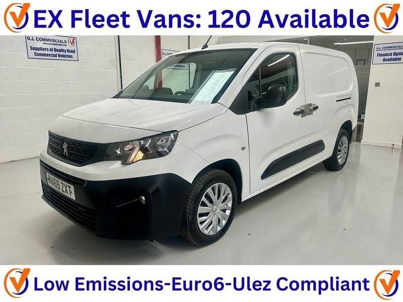 White Used 2019 Peugeot Partner MPV | £10,480 (Fair price) - Image 1/3