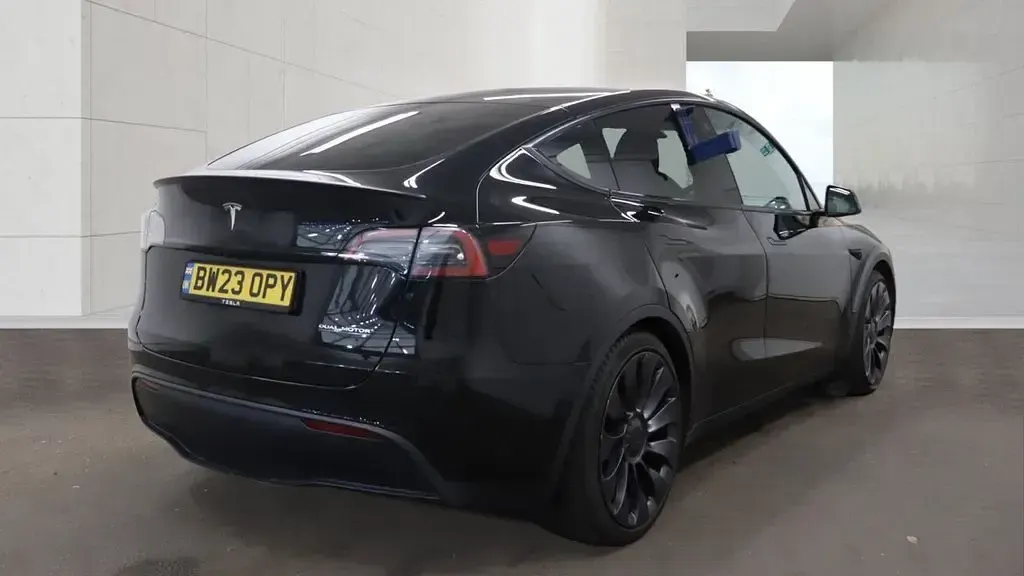 Used Tesla Model Y Performance 313 kW (426 HP) 2023 Black SUV