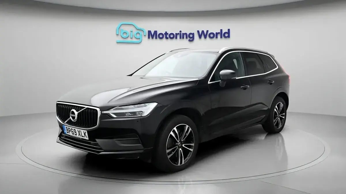 Used Volvo XC60 Dynamic 190 HP (139 kW) 2019 Black SUV