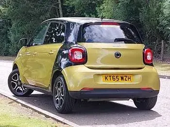 Used Smart ForFour Premium 90 HP (66 kW) 2016 Yellow Hatchback