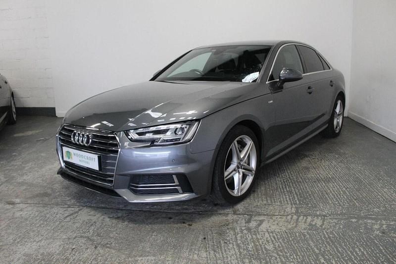 Używany Audi A4 S-Line 190 KM (139 kW) 2017 Szary Sedan/Limuzyna
